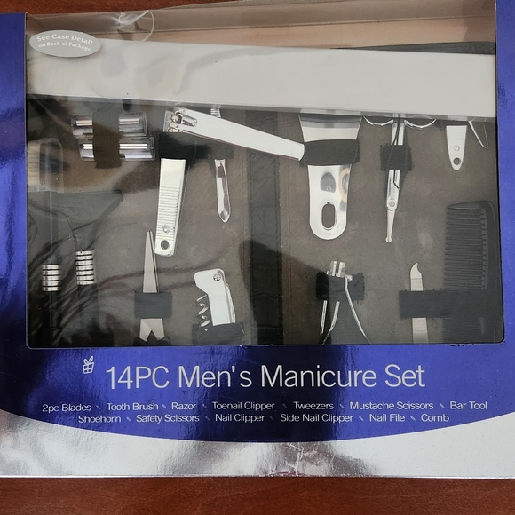 Walmart Other - Mens 14 Pieces Manicure Set